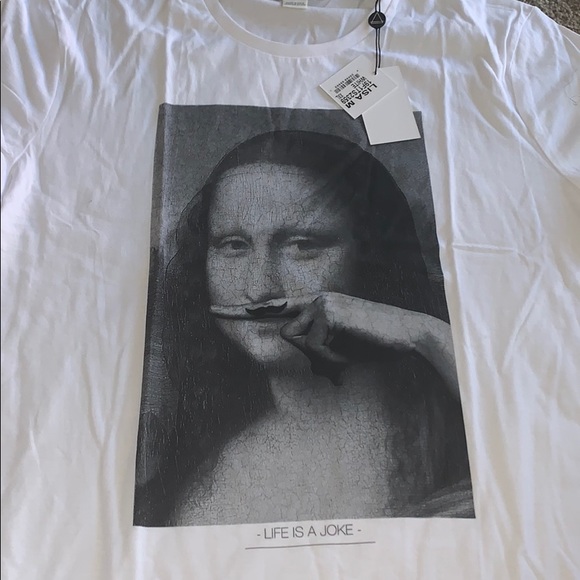 White T-Shirt - Picture 1 of 1